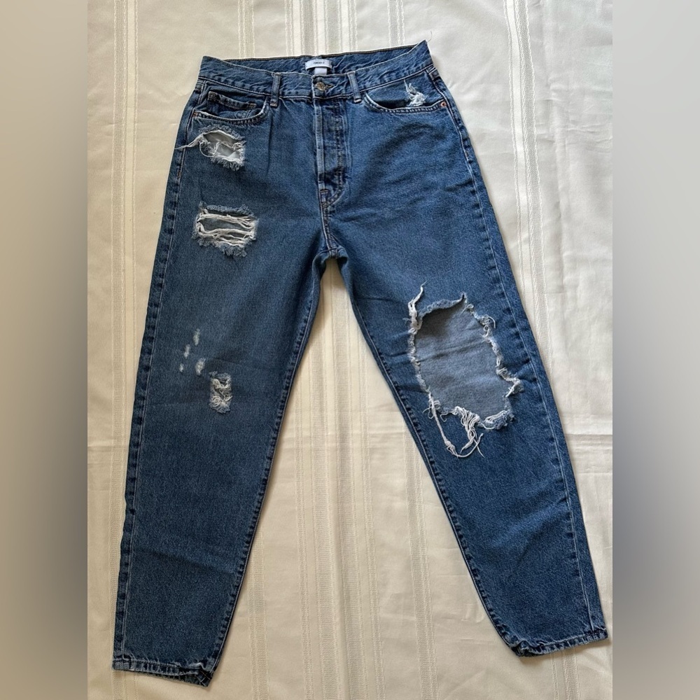 Forever 21 Women's Relaxed Blue Distressed Jeans - Picture 3 of 14